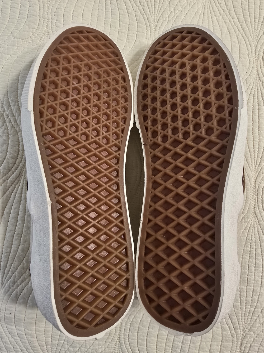 NWT Vans Ladies Classic Slip-On Corduroy Sneakers - Picture 7 of 7
